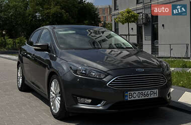 Седан Ford Focus 2017 в Львові