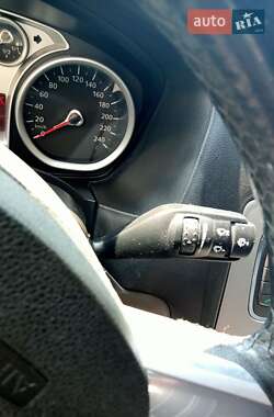 Универсал Ford Focus 2010 в 