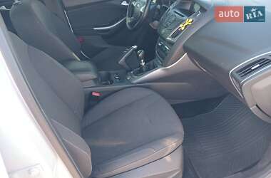 Седан Ford Focus 2014 в 