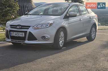 Седан Ford Focus 2012 в 