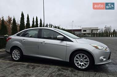 Седан Ford Focus 2012 в 