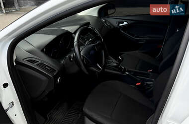 Седан Ford Focus 2017 в 
