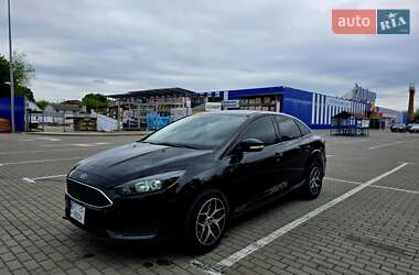 Седан Ford Focus 2017 в 