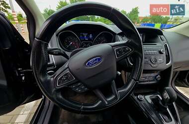 Седан Ford Focus 2017 в 