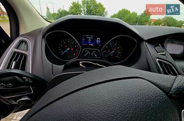 Седан Ford Focus 2017 в 
