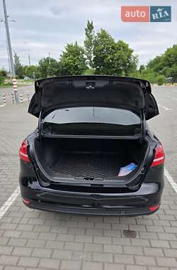 Седан Ford Focus 2017 в 