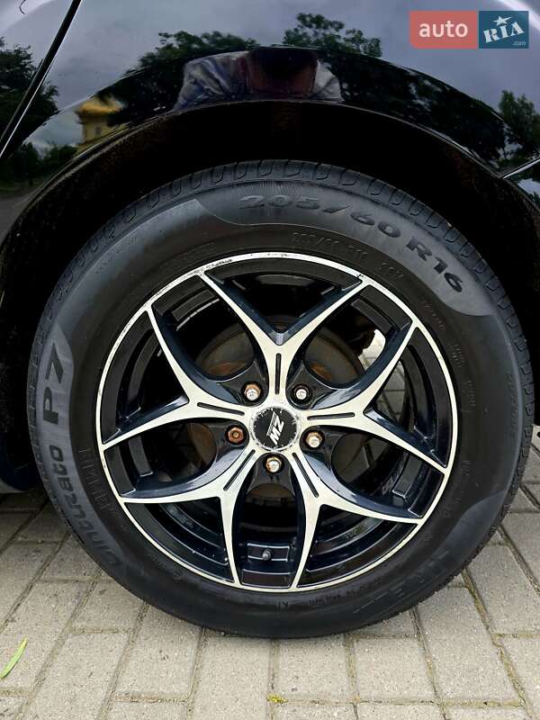 Седан Ford Focus 2017 в Коломые фото 45 Седан Ford Focus 2017 в Коломые