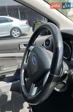 Универсал Ford Focus 2010 в 