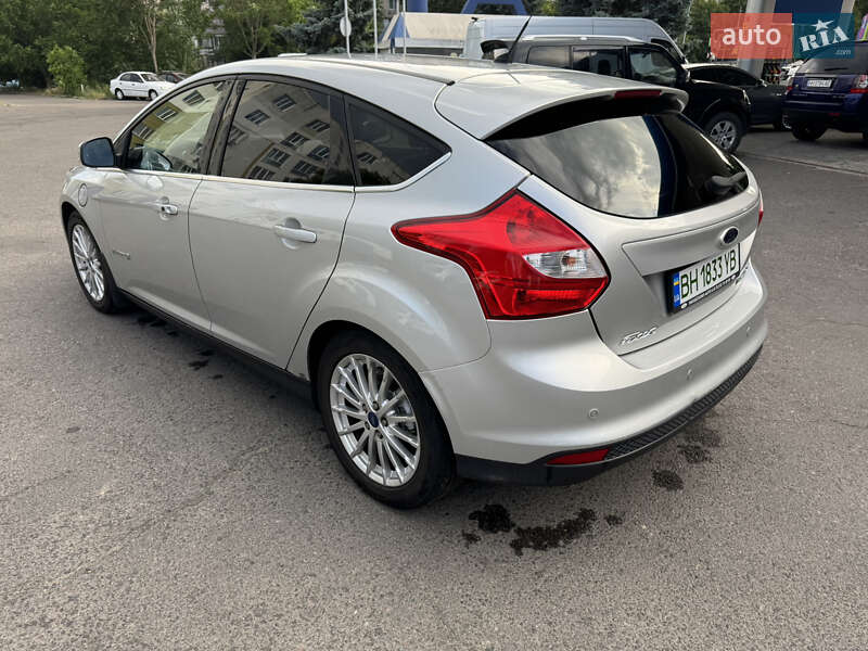 Хэтчбек Ford Focus 2013 в Одессе