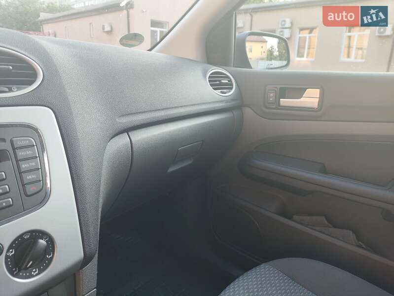 Универсал Ford Focus 2007 в Звягеле