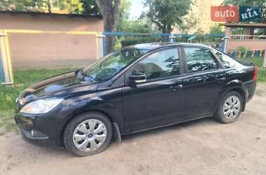 Седан Ford Focus 2010 в 