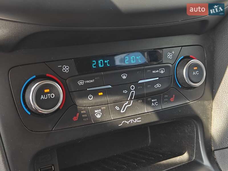 Седан Ford Focus 2017 в Львове