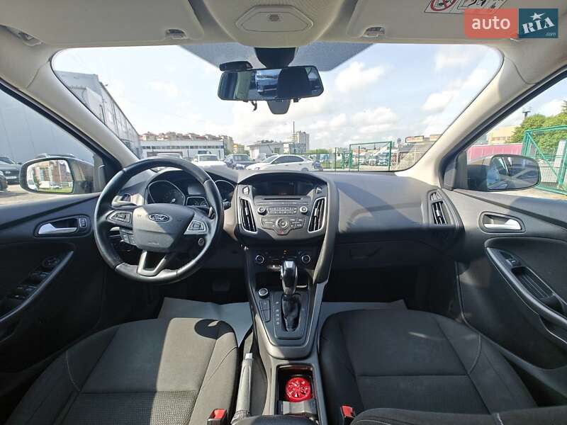 Седан Ford Focus 2017 в Львове
