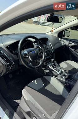 Седан Ford Focus 2014 в 