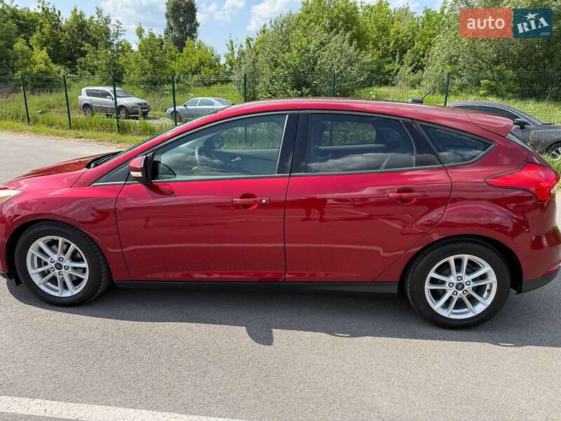 Хэтчбек Ford Focus 2015 в Киеве