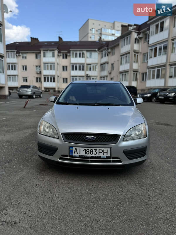 Хэтчбек Ford Focus 2007 в 