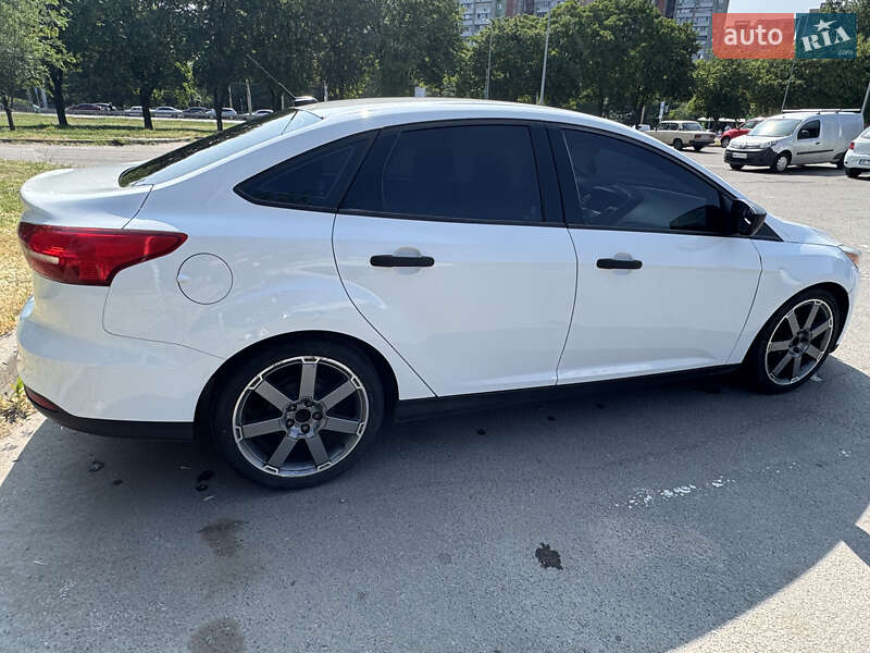 Седан Ford Focus 2017 в Днепре