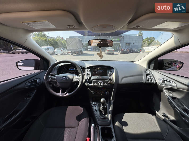 Седан Ford Focus 2017 в Днепре
