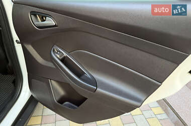 Седан Ford Focus 2012 в 
