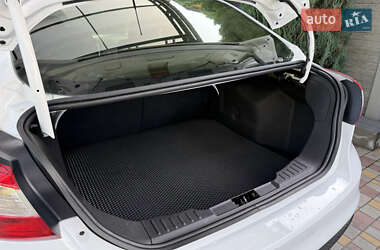 Седан Ford Focus 2012 в 