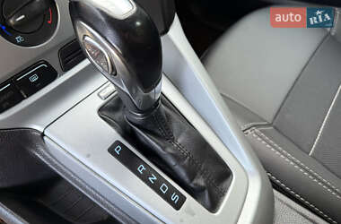 Седан Ford Focus 2012 в 