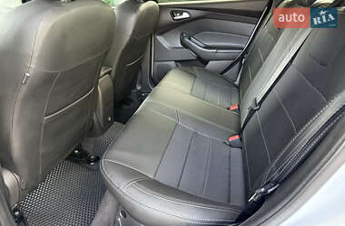 Седан Ford Focus 2012 в 