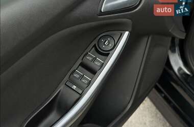 Хэтчбек Ford Focus 2014 в 