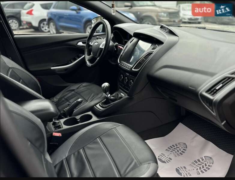Хэтчбек Ford Focus 2014 в Шептицькому
