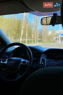 Седан Ford Focus 2013 в 
