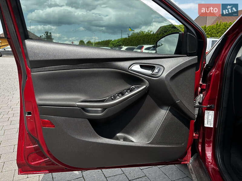 Седан Ford Focus 2016 в Стрию