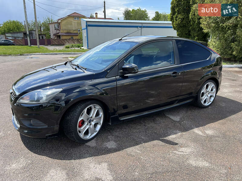 Хэтчбек Ford Focus 2009 в 