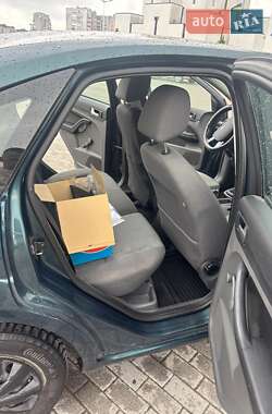 Хэтчбек Ford Focus 2007 в 