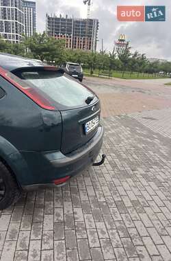 Хэтчбек Ford Focus 2007 в 