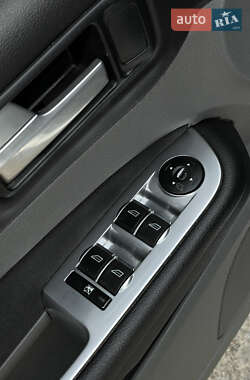 Хэтчбек Ford Focus 2010 в 