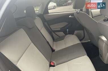 Хэтчбек Ford Focus 2013 в 