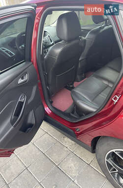 Седан Ford Focus 2013 в 