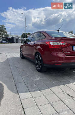 Седан Ford Focus 2013 в 