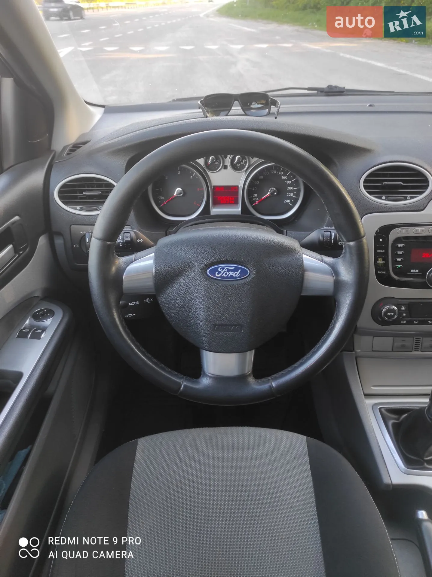 2010 Ford Focus - мініатюра 8