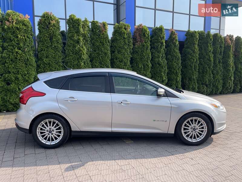 Хэтчбек Ford Focus 2013 в Мукачево фото 17 Хэтчбек Ford Focus 2013 в Мукачево