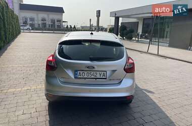 Хэтчбек Ford Focus 2013 в 
