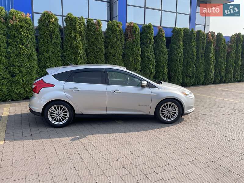 Хэтчбек Ford Focus 2013 в Мукачево фото 6 Хэтчбек Ford Focus 2013 в Мукачево