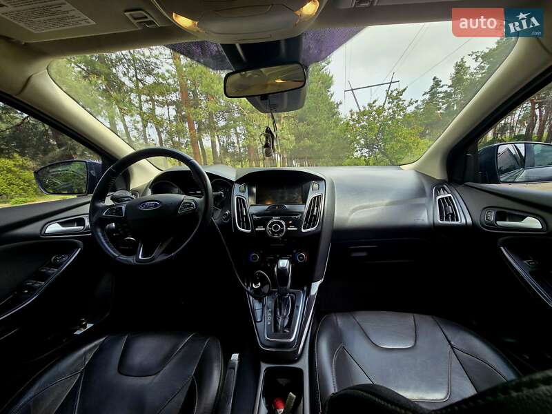 Хетчбек Ford Focus 2015 в Дніпрі