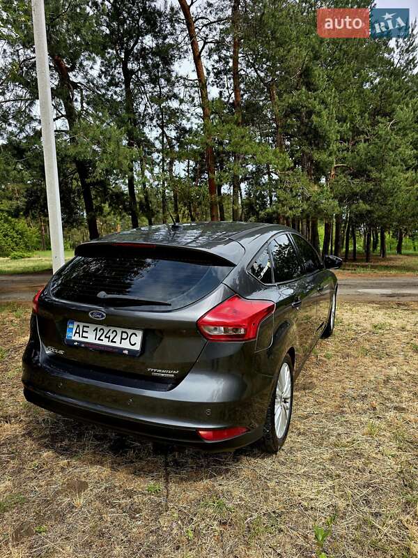 Хетчбек Ford Focus 2015 в Дніпрі