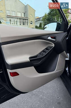 Хэтчбек Ford Focus 2014 в 