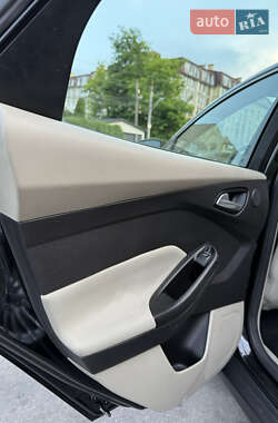 Хэтчбек Ford Focus 2014 в 