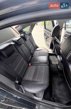 Хэтчбек Ford Focus 2009 в 