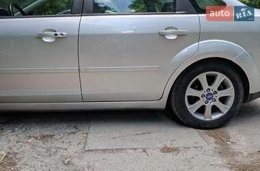 Седан Ford Focus 2006 в 