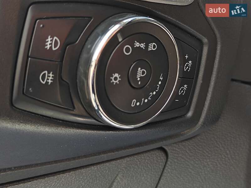 Хэтчбек Ford Focus 2013 в Львове