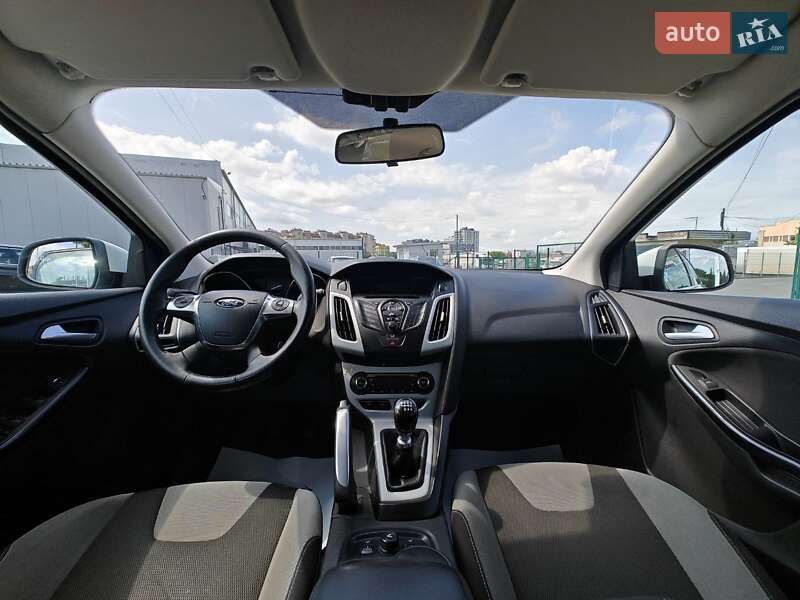 Хэтчбек Ford Focus 2013 в Львове
