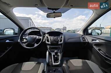 Хэтчбек Ford Focus 2013 в 